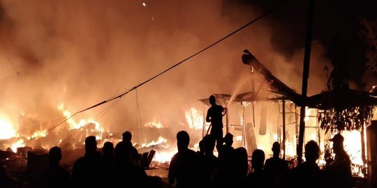 Ratusan Warga Korban Kebakaran di Asmat Papua Mengungsi ke Masjid dan Gereja