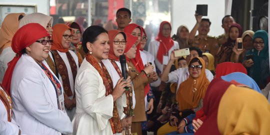 Deteksi Dini Kanker Rahim, Iriana Jokowi Minta Ibu-ibu Rutin Tes IVA