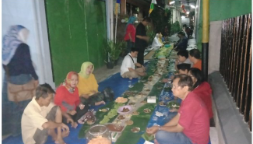 makan alas daun pisang