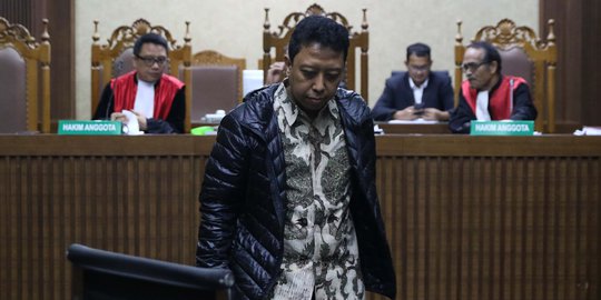 Mengaku Sakit, Sidang Eksepsi Romahurmuziy Batal