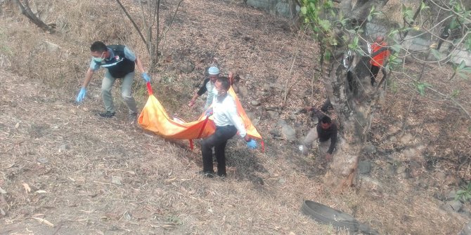 Asma Kambuh, Pekerja Terpanggang saat Bakar Sampah di Lahan Perhutani Purwakarta