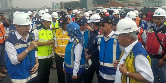 Menteri Basuki Pastikan Jalan Tol Layang Cikampek Beroperasi Penuh November