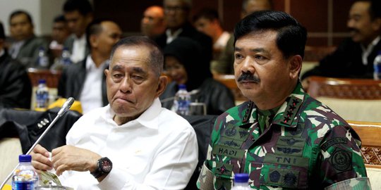 UNS Anugerahkan Gelar Doktor Kehormatan untuk Panglima TNI