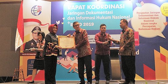 JDIH Kemnaker Raih Penghargaan Terbaik II JDIHN Award 2019