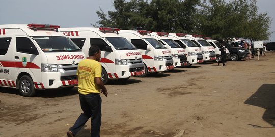 dan membunyikan sirene rev1