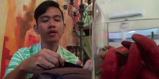 sebut jika jadi anak presiden tidak akan jualan martabak rev1