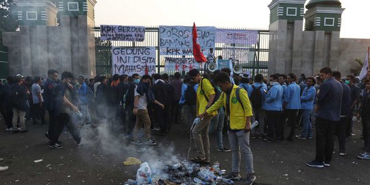 dpr hingga pengesahan ruu kuhp rev1