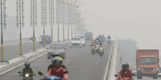 Pekanbaru Tenggelam Dalam Lautan Asap