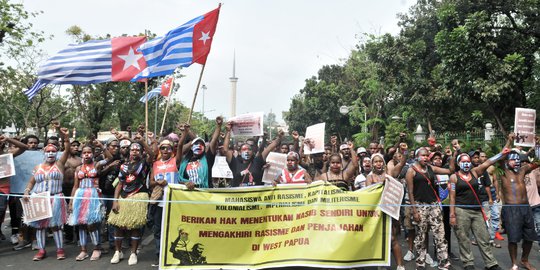 Keluarga Gagal Diizinkan Jenguk 6 Mahasiswa terkait Pengibaran Bendera Bintang Kejora