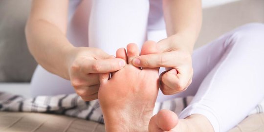 penyebab rasa sakit di telapak kaki dan cara mengatasinya