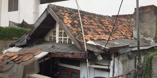 Rumah Usang di Halaman Apartemen Thamrin Residence akan Dialiri Air PAM