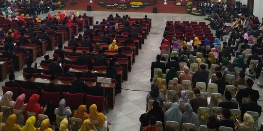 450 Anggota DPRD Jateng Terpilih Ramai-Ramai Gadaikan SK Pengangkatan