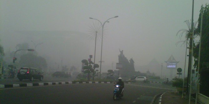 Kabut Asap Makin Parah, Gubernur Riau Tetapkan Darurat Pencemaran Udara