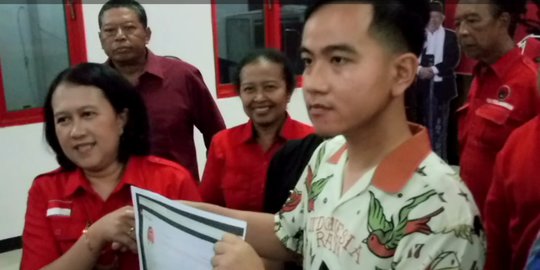 Ketua Panitia Tak Ada, Gibran Batal Daftar Cawalkot Solo Hari Ini