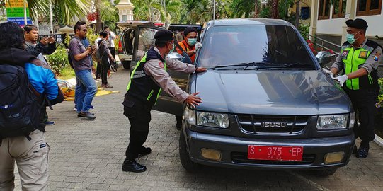 Kabur dari Dinsos, Wanita Gangguan Jiwa Ditemukan Tewas di Mobil Dinas Pemkab Tuban