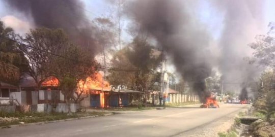 16 Orang Tewas saat Kerusuhan Wamena Akibat Terjebak dalam Ruko Dibakar
