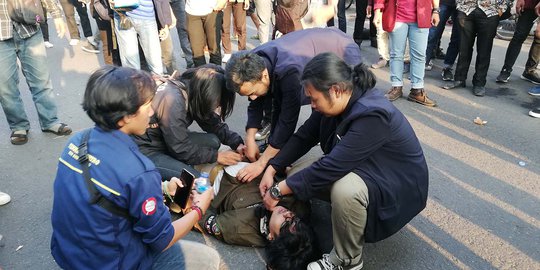 92 Mahasiswa Terluka saat Demo Tolak Revisi UU KPK dan RUU KUHP di Bandung