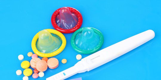 mempertunjukan alat kontrasepsi rev1