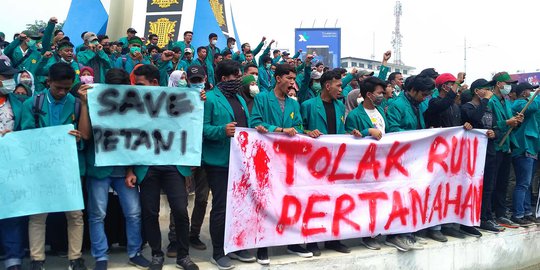 Ratusan Mahasiswa di Aceh Turun ke Jalan Tolak RUU Pertanahan