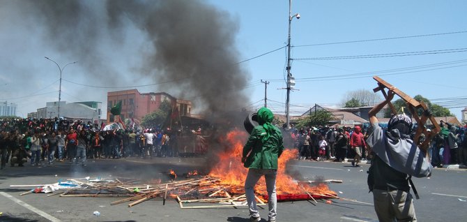 demo mahasiswa di makassar