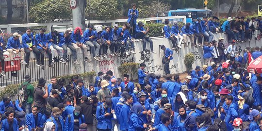 Demo Mahasiswa di Gedung DPR Dinilai Ganggu Perdagangan Pasar Modal