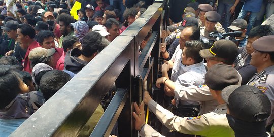 Polda Sulsel Minta Maaf Soal Insiden Pengamanan Demo Masuk Masjid