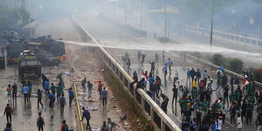 3 Halte Transjakarta Rusak dan Setop Beroperasi Akibat Demo Ricuh di DPR