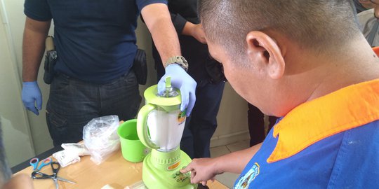 Sabu Seberat 1,4 Kg Diblender Hingga Mirip Jus Sirsak