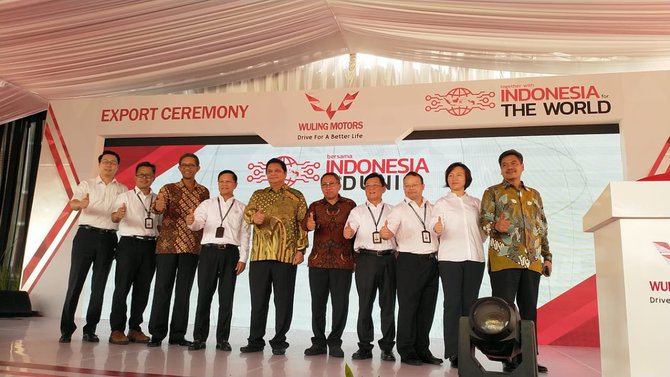wuling ekspor perdana model suv di 2019