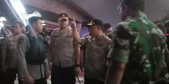 Panglima TNI dan Kapolri Tinjau Langsung Kondisi Kerusuhan di Slipi