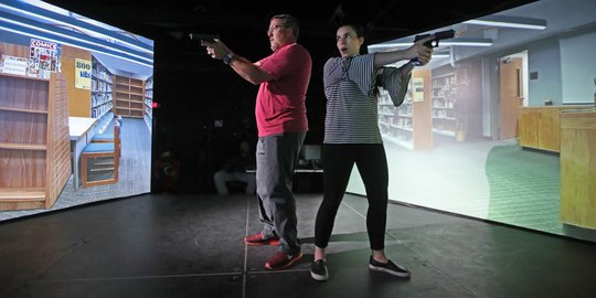 Marak Penembakan, Guru di AS Latihan Cara Melumpuhkan Pelaku Teror