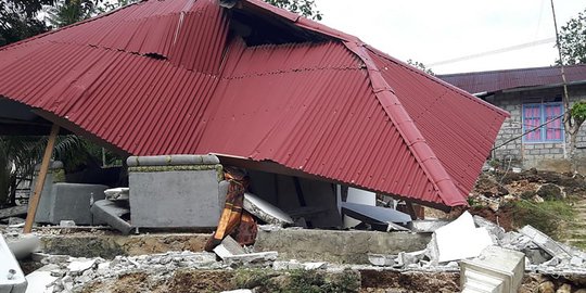 Ratusan Rumah Rusak Akibat Gempa di Ambon