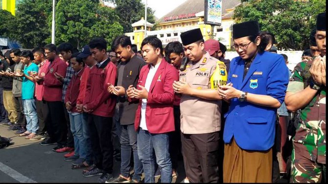 imm dan pmii malang gelar salat gaib dan tahlil untuk korban demo