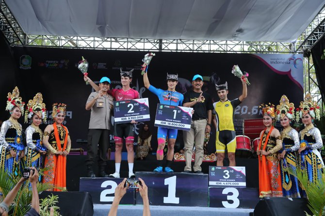 etape ketiga international tour de banyuwangi ijen