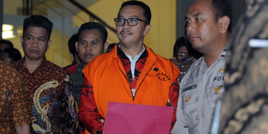 Ekspresi Imam Nahrawi Saat Resmi Ditahan KPK