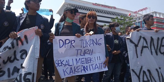 BEM se-Kota Semarang Kritik Ancaman Sanksi ke Rektor yang Gerakkan Mahasiswa Demo