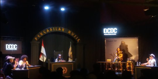 Keluarkan Album Baru, Penyanyi Cantik Asal Kota Bandung 'Diadili' di Pengadilan Musik