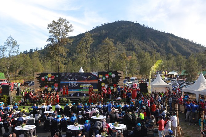 robbie hucker sebagai juara umum international tour de banyuwangi ijen itdbi 2019