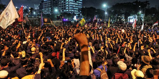 20 Ribu Personel Gabungan TNI-Polri Disebar Amankan Demo di DPR