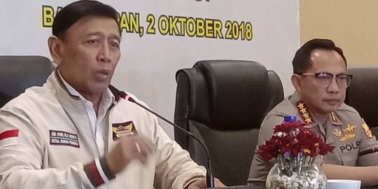 Klaim Karhutla Berkurang 90 Persen, Wiranto Minta Masyarakat Tak Khawatir ISPA