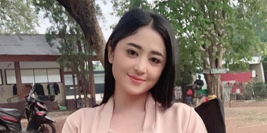 Bangun Musala Untuk Mendiang Sang Ayah, Ini Doa Dewi Perssik