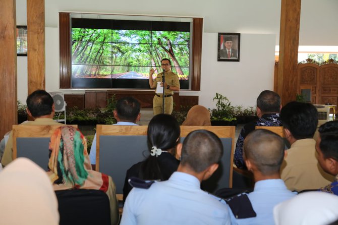 bupati anas dalam acara safari gerakan nasional gemar membaca