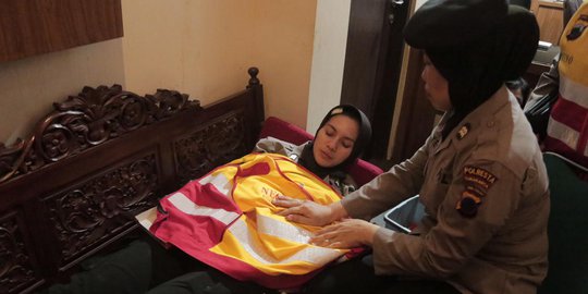 Demo di DPRD Solo Berakhir, 4 Polwan Terkena Lemparan Batu