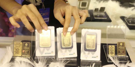 Harga Emas Anjlok Rp10.000 Menjadi Rp751.000 per Gram