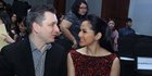Demi Cinta, Bule Ini Rela Pindah Agama Menikah dengan Artis Indonesia