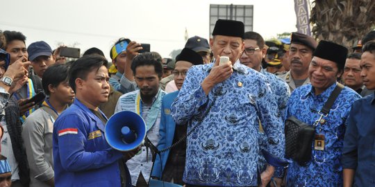 Bertemu Mahasiswa, Gubernur Banten Jelaskan Masalah Pendidikan dan Kesehatan