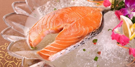 5 makanan kaya nutrisi yang perlu dikonsumsi ibu baru melahirkan
