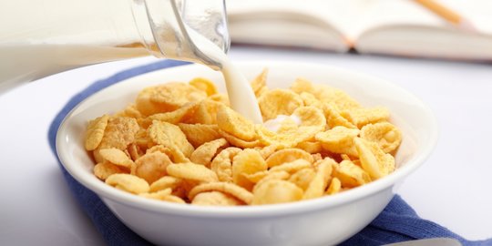 5 makanan kaya nutrisi yang perlu dikonsumsi ibu baru melahirkan