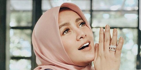 Outfit Ratusan Hingga Miliran Rupiah ala Olla Ramlan, Fantastis!