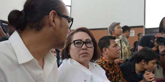 Alasan Nunung dan Suami Tak Ajukan Nota Keberatan Didakwa Tiga Pasal